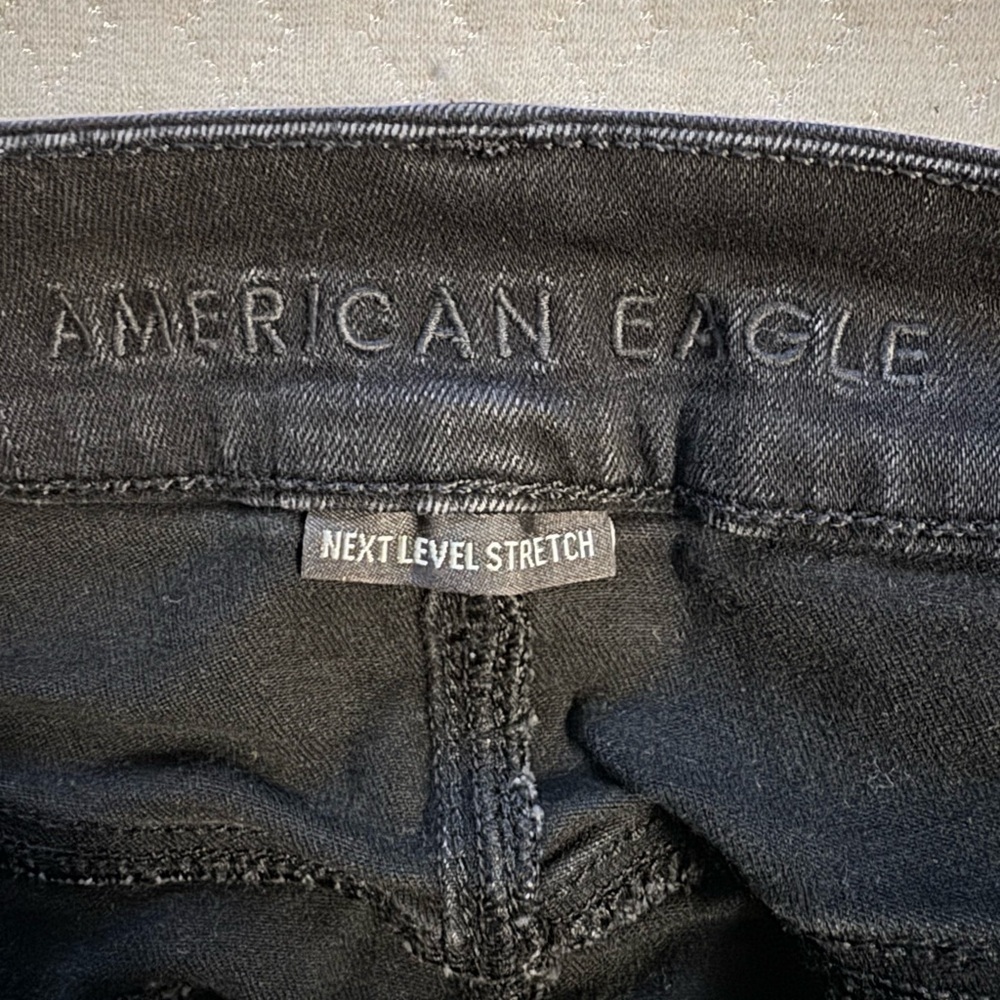 American Eagle Black Denim Skirt.  Size 10 - Picture 4 of 7